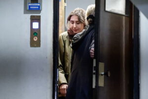 Italia deja en libertad a un iraní buscado por EEUU tras el regreso de Cecilia Sala