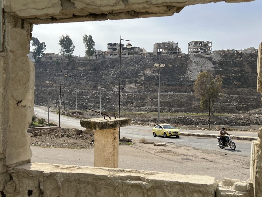 Los 'niños' que iniciaron la revolución en Daraa reclaman su papel en la nueva Siria