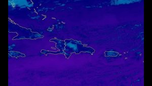 Mueren tres extranjeros al bañarse en una playa