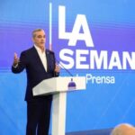 Abinader encabeza LA Semanal con la Prensa