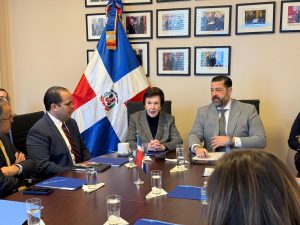 Sonia Guzmán revela : RD exporta 1,725 millones de dólares de insumos médicos a EEUU en 2024