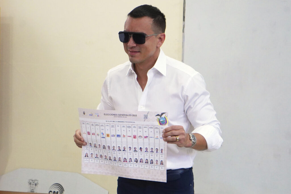 Noboa vincula al correísmo con la banda de Los Lobos