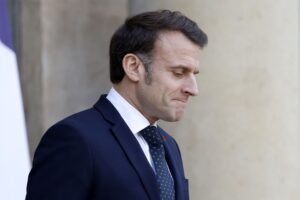 Macron intenta liderar el 'rearme' de Europa: "Buscamos una paz fuerte y duradera" en Ucrania