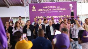 Ex presidente Medina califica como «difícil y complicada» la situación económica del país