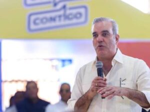 Luis Abinader lanza programa El Gobierno Contigo