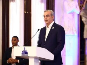 Luis Abinader, el segundo presidente mejor valorado de América