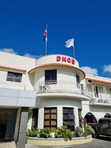 DNCD INCAUTA OTROS 53 PAQUETES DE MARIHUANA EN AEROPUERTO JFPG