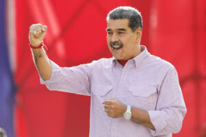 Nicolás Maduro da marcha atrás y retoma los vuelos de deportación desde EEUU