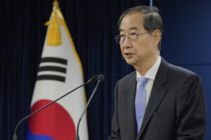 El Tribunal Constitucional de Corea del Sur restituye al primer ministro como presidente interino