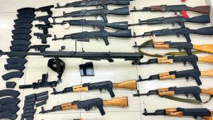 Interior y Policía confirma implicado en arsenal de armas  era inspector del COBA