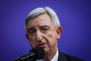 Rafael Dezcallar, ex embajador de España en China: "Nadie en la UE piensa sustituir la alianza con Washington por otra con Pekín"