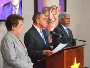 Cuatro se inscriben para nominación presidencial del PLD para el 2028