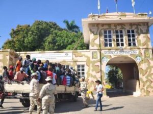 Abinader explica medidas contra la inmigración irregular de haitianos