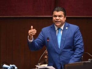 Reacción de opositores a medidas contra la inmigración de haitianos