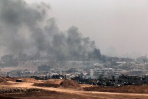 Israel inicia una nueva fase de la ofensiva en Gaza a la espera de una dramática ronda de negociación con Hamas