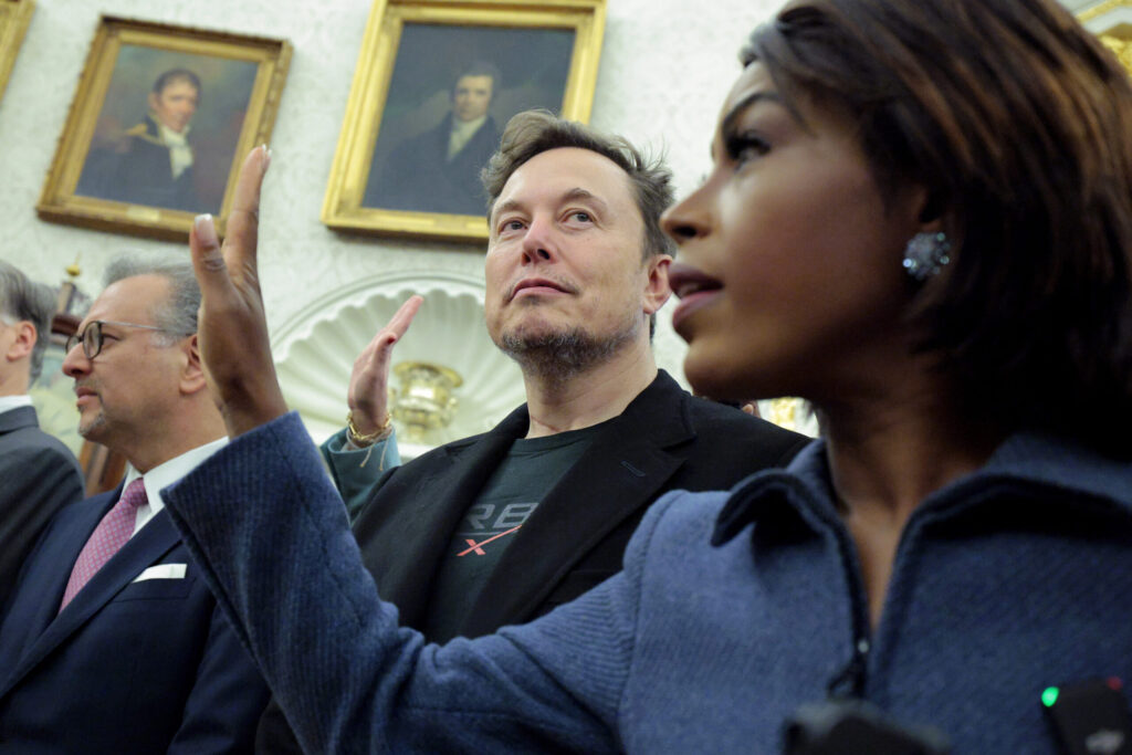 Dinero, dinero y más dinero (y, tal vez, raza): por qué Elon Musk critica al Gobierno de Sudáfrica