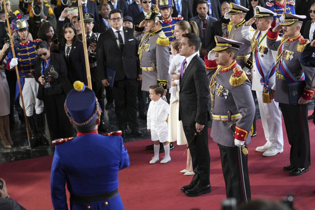 Noboa comienza su segunda presidencia decidido a transformar Ecuador: "No habrá tregua contra la delincuencia"