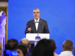 Abinader encabeza hoy la reunión con expresidentes por tema haitiano