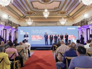 Proyecto de libertad de expresión protegería a medios y plataformas