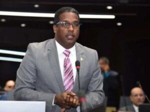 Abinader designa a Agustín Burgos director del Idoppril