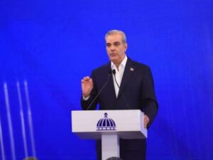 En vivo: Luis Abinader recibe premio internacional al Liderazgo