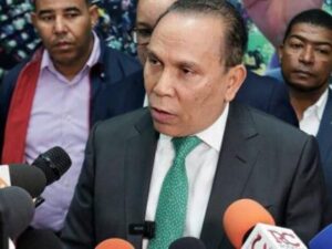 Radhamés Jiménez critica precios de los combustibles del país