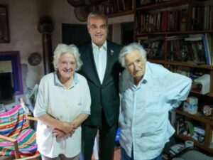 Luis Abinader lamenta el deceso de Pepe Mujica