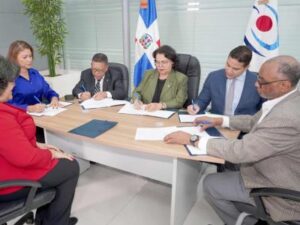 Cámara de Cuentas depositan sus declaraciones juradas de bienes