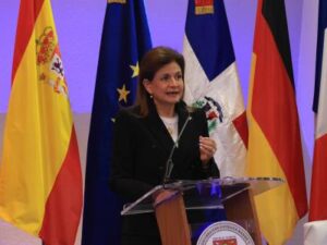 Vicepresidenta de RD pide a Haití ocuparse de sus problemas