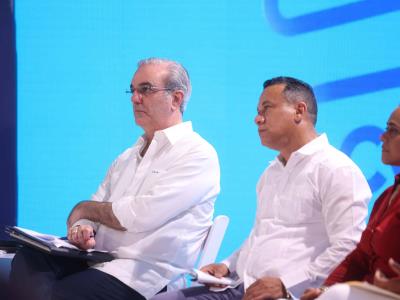 Gobierno Contigo: Presidente Abinader anuncia plan de titulación