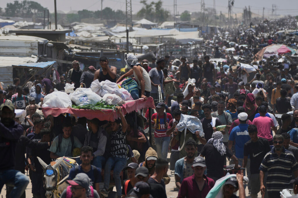 La pesadilla de Okaal para conseguir ayuda en Gaza: "Como padre es muy difícil explicar a un niño que no tienes comida para darle"