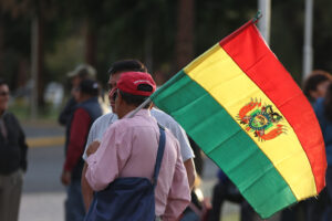 Seguidores de Evo emboscan a la policía con francotiradores y asesisan a dos oficiales