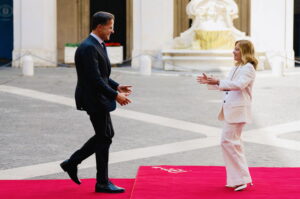 Rutte viaja a Roma para abordar con Meloni "los gastos para la seguridad colectiva"