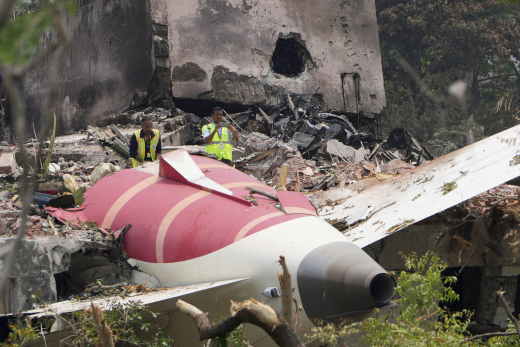 Los aviones de Air India, bajo escrutinio tras el trágico accidente: un vuelo inmovilizado, otro que da la vuelta por un problema técnico y varios suspendidos