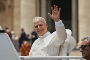 El Papa León XIV, en su primera entrevista, considera "muy preocupante" la situación en Oriente Próximo