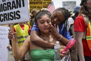 El Supremo da vía libre al Gobierno de Trump para deportar migrantes a terceros países
