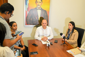 Alcaldía de Santiago confirma que obra colapsada fue notificada y paralizada