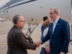 Abinader llega a Ginebra para participar en foro de justicia social
