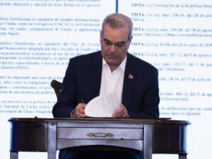 Presidente Abinader ha emitido más de 3,700 decretos