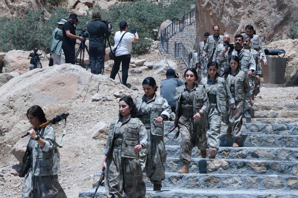 El PKK kurdo inicia su desarme en un paso histórico hacia el fin del conflicto con Turquía