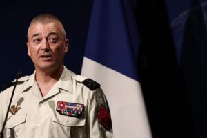 El máximo responsable del ejército francés: "Rusia ha designado a Francia como su principal objetivo en Europa"