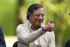 Gustavo Petro reúne a 32 países, incluido España, para condenar a Israel