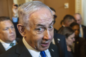 El Gobierno de Netanyahu se queda sin sus dos partidos ultraortodoxos