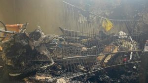 Dos menores resultan con quemaduras al incendiarse su casa