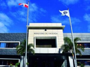 Abinader promulga ley crea el Ministerio de Hacienda y Economía