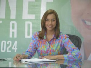 Selinée Méndez exige al ministro de Educación rendir cuentas