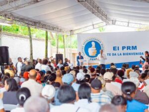 Dirigentes de la FP en La Victoria se juramentan en el PRM