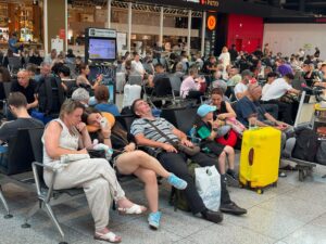 Retrasos, accidentes y precios altos: la pesadilla de volar en Rusia por culpa de la guerra