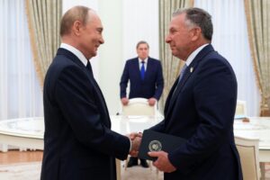 Witkoff termina su reunión "constructiva" con Putin