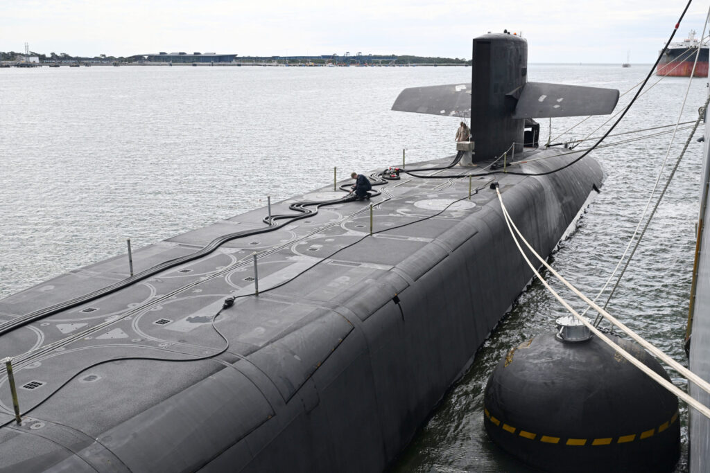 El verano de los submarinos: las amenazas de Trump a Rusia y la cooperación entre Reino Unido y Australia ponen de relieve la importancia del 'arma definitiva'
